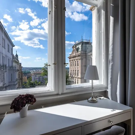 Lovely City View Apartment Next To National Museum By Easybnb Praga Exterior foto